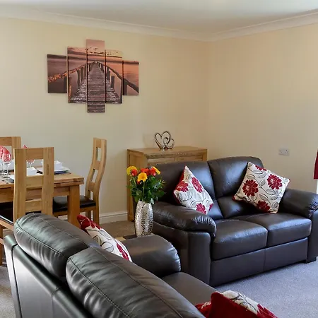 Flat 2 Lonsdale House Holiday home *